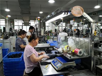 深圳市華圣達拉鏈 28年堅守，鏈出廣闊發(fā)展天地